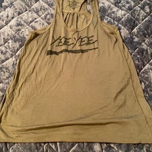 Army green YeeYee tank